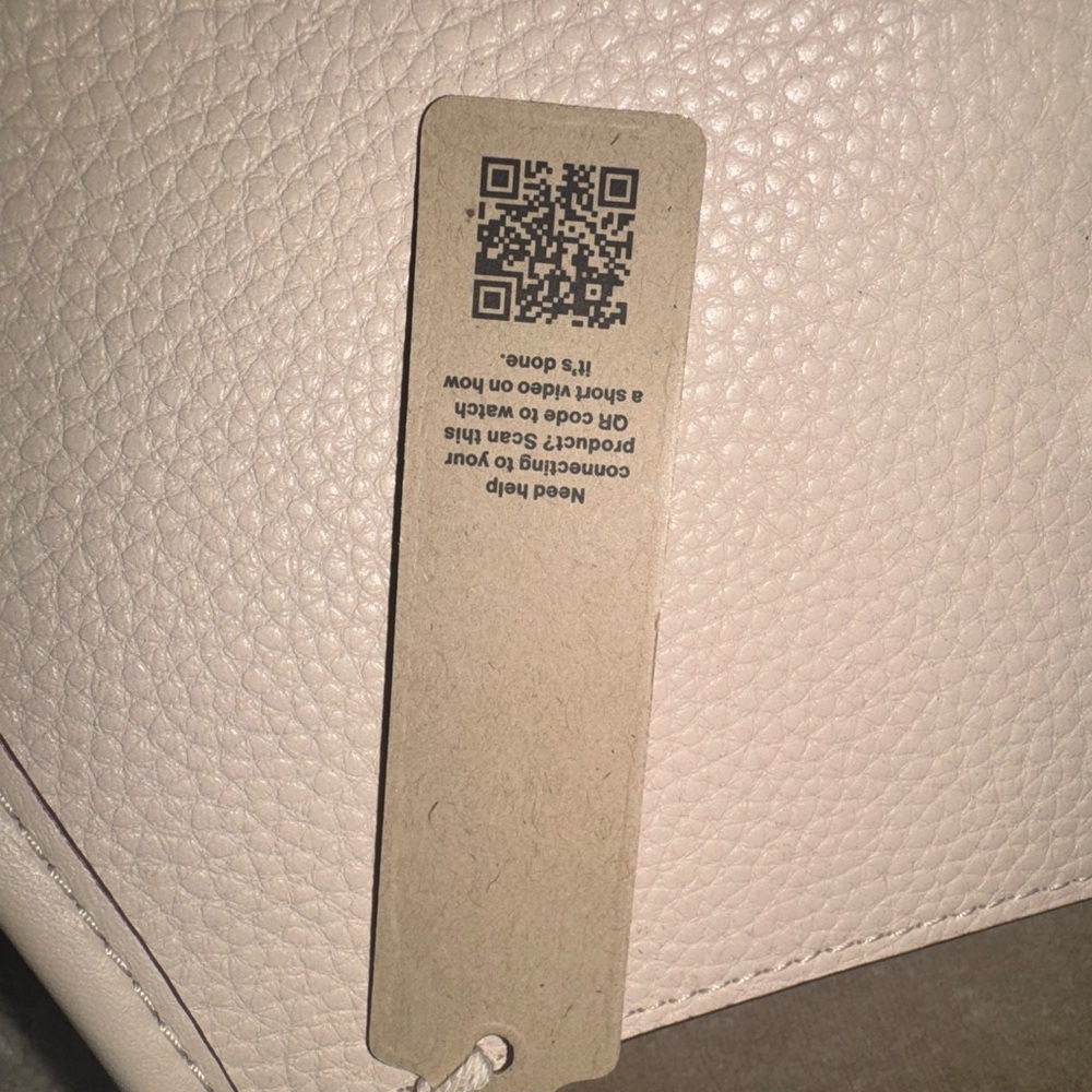 Coach Cream Shoulder Bag - Picture 5 of 5